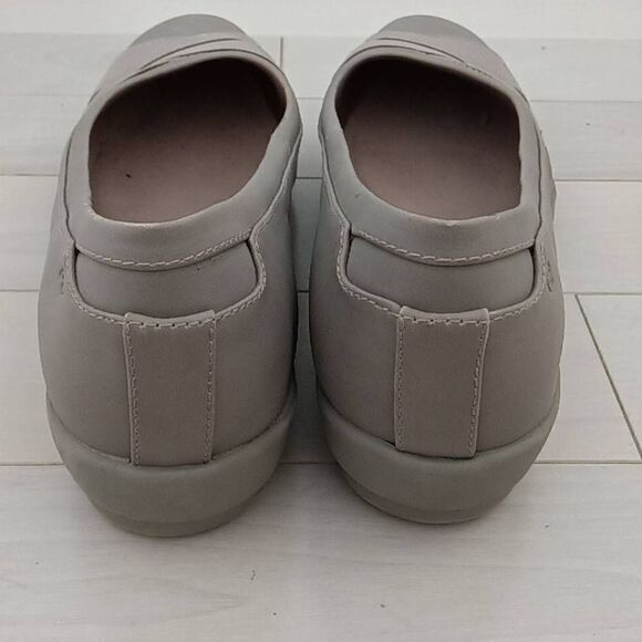 Easy Spirit Women's Acasia Round Toe Slip-on Casual Flats Taupe Gray Size 8.5 W - Picture 4 of 8